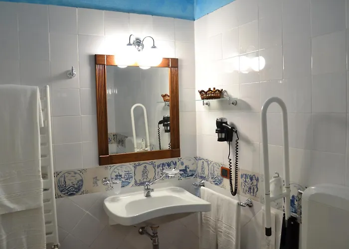 Otel Sa Contonera 3*