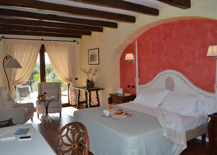 Otel Sa Contonera 3*